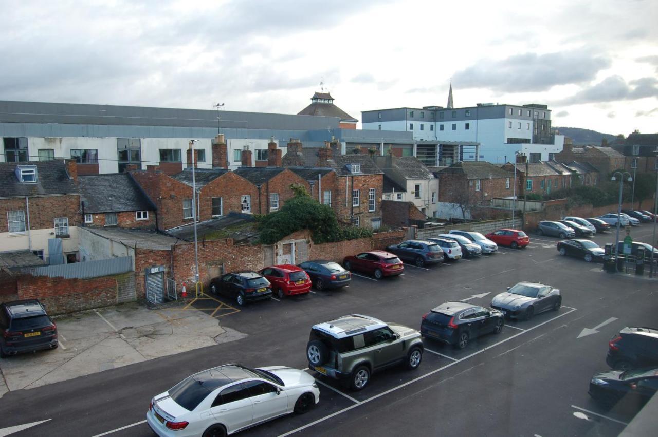 Saracens Courtyard By Swa Apartment Cheltenham Exterior photo